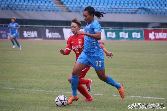 22岁已游历7队：前 teammate 揭露其态度变化